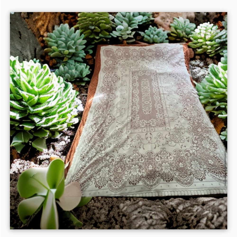 Family Herloom Handmade Lace woven table cloth -stunning -71”x45” Boho beauty ! - Picture 5 of 13